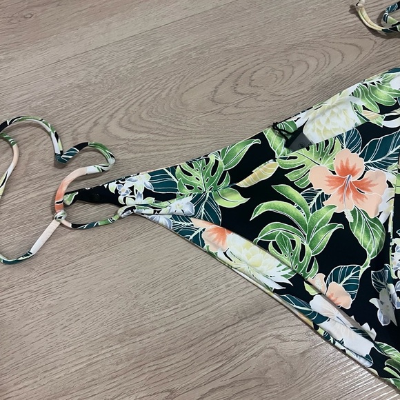 Volcom Green and Blue Cheeky Bikini Bottom Swimwear - Picture 5 of 7